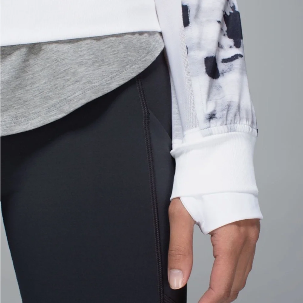 Lululemon Noir Jacket II - Picture 3 of 9